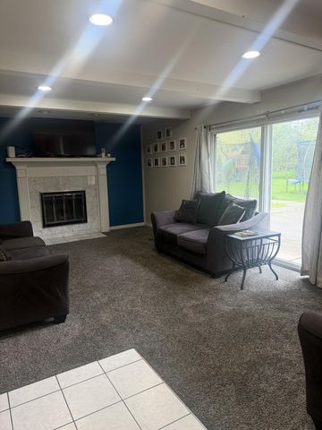 3966 Iverness Lane, West Bloomfield, MI 48323