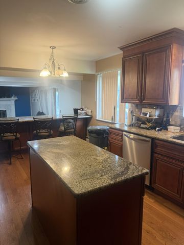 3966 Iverness Lane, West Bloomfield, MI 48323