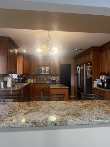 3966 Iverness Lane, West Bloomfield, MI 48323