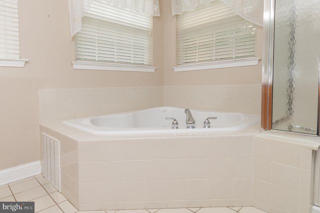 49 SHELLY ST, Sicklerville, NJ 08081
