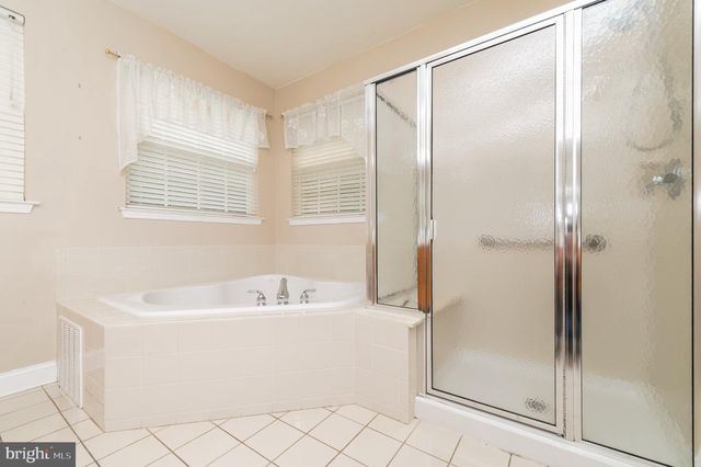 49 SHELLY ST, Sicklerville, NJ 08081