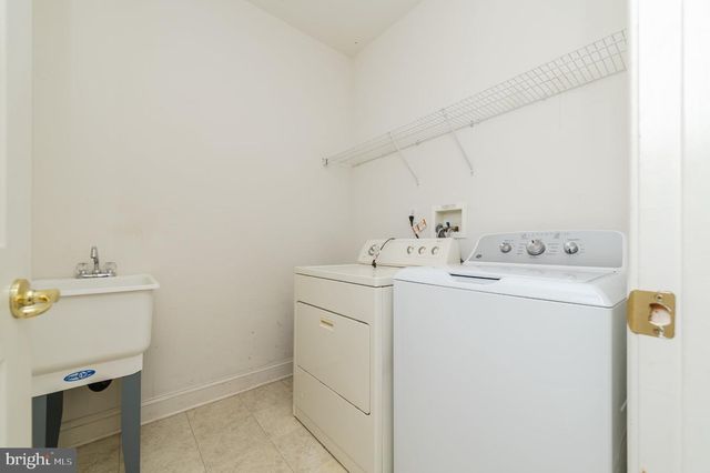 49 SHELLY ST, Sicklerville, NJ 08081