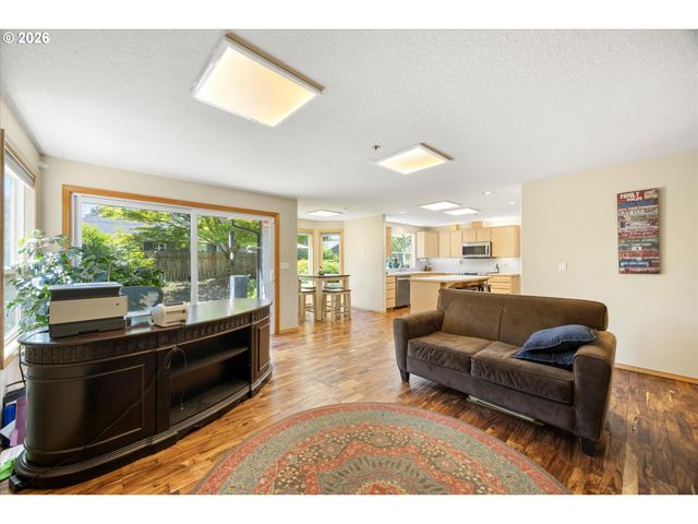 721 Nw 58TH St, Vancouver, WA 98663