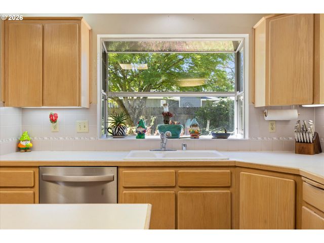 721 Nw 58TH St, Vancouver, WA 98663