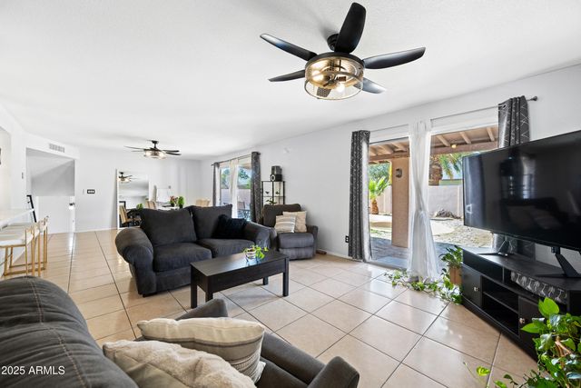 5004 W KALER Drive, Glendale, AZ 85301