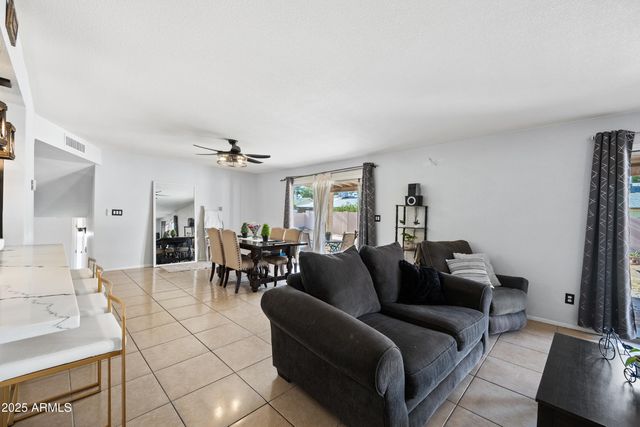 5004 W KALER Drive, Glendale, AZ 85301