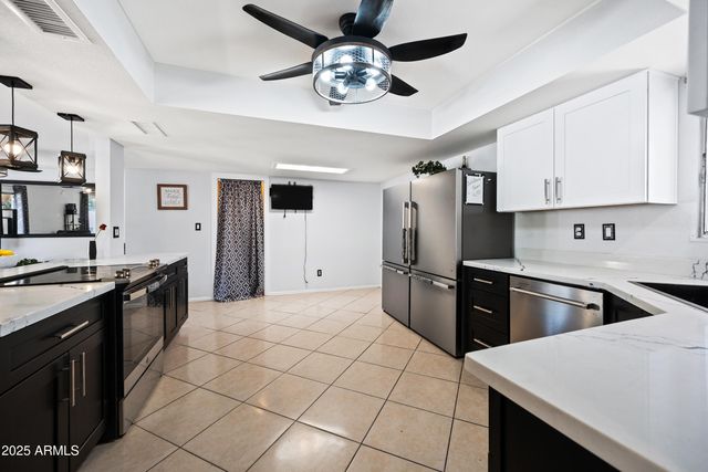 5004 W KALER Drive, Glendale, AZ 85301
