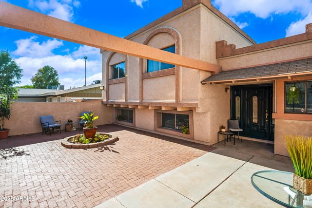 5004 W KALER Drive, Glendale, AZ 85301