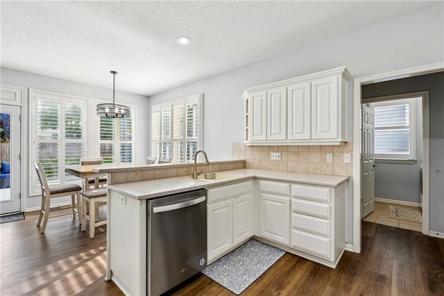 11302 W 132nd Terrace, Overland Park, KS 66213