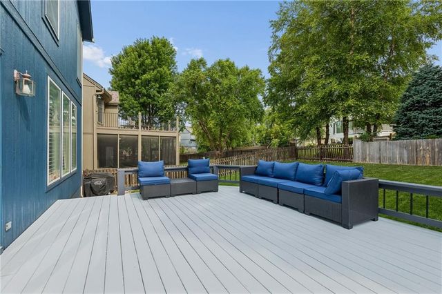 11302 W 132nd Terrace, Overland Park, KS 66213