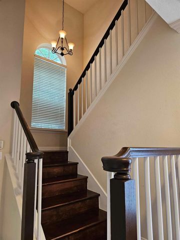 611 Ashbrook Court, Euless, TX 76039