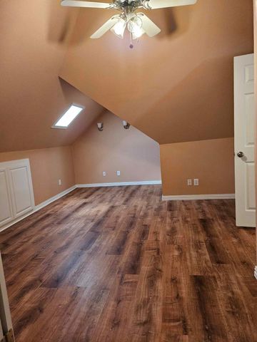 611 Ashbrook Court, Euless, TX 76039