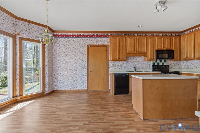 5809 Martin Glen Pl, Midlothian, VA 23112