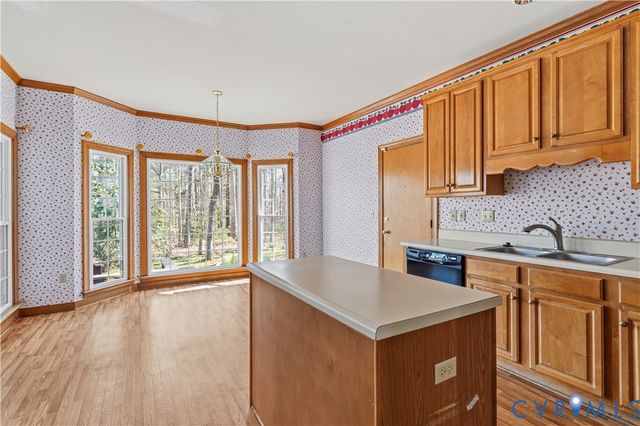 5809 Martin Glen Pl, Midlothian, VA 23112