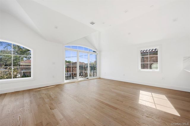 3824 215th Street, Bayside, NY 11361