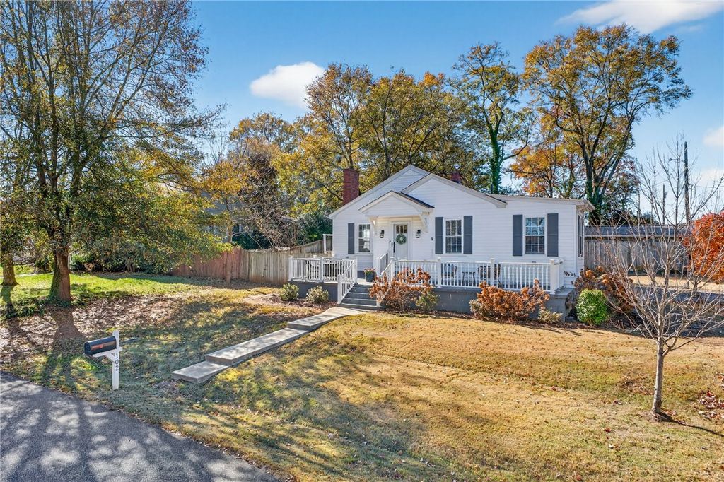 102 Griffin Drive, Greenville, SC 29607