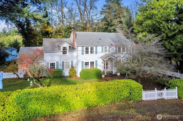 3918 NW Phinney Bay Drive, Bremerton, WA 98312