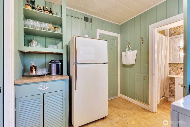 3918 NW Phinney Bay Drive, Bremerton, WA 98312