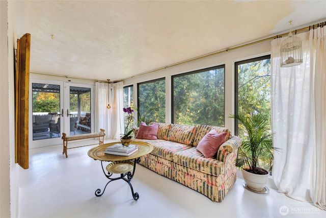 3918 NW Phinney Bay Drive, Bremerton, WA 98312