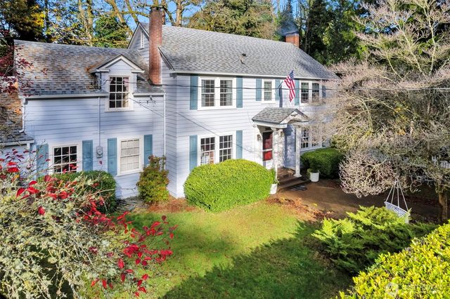 3918 NW Phinney Bay Drive, Bremerton, WA 98312