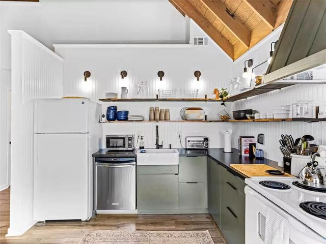 350 Azalea Ridge, Dahlonega, GA 30533