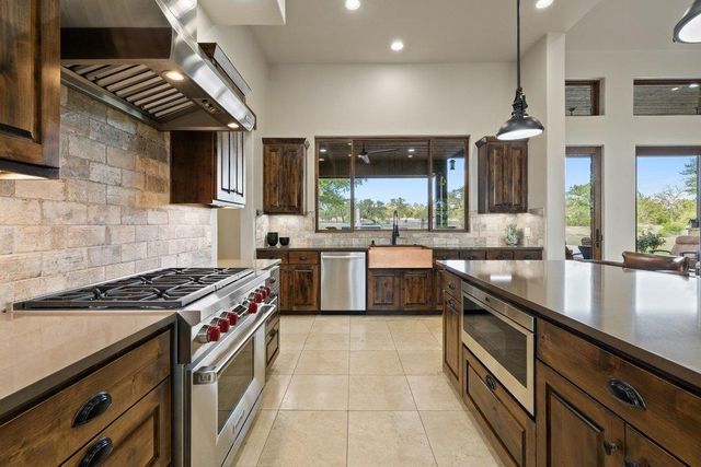 10150 FM 967, Buda, TX 78610