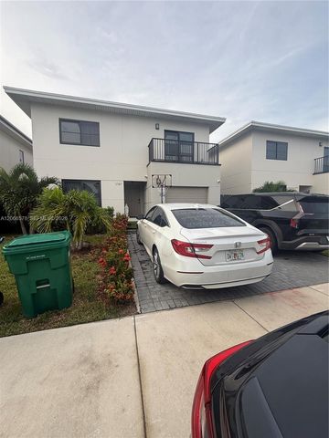 1387 NW 2nd Lane, Florida City, FL 33034