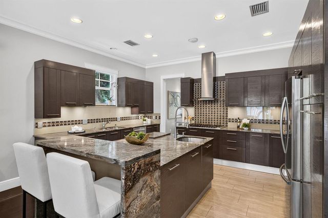1329-2 SE 13th Terrace, Fort Lauderdale, FL 33316
