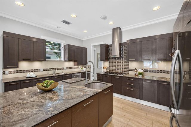 1329-2 SE 13th Terrace, Fort Lauderdale, FL 33316