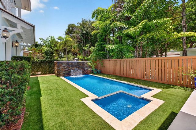 1329-2 SE 13th Terrace, Fort Lauderdale, FL 33316