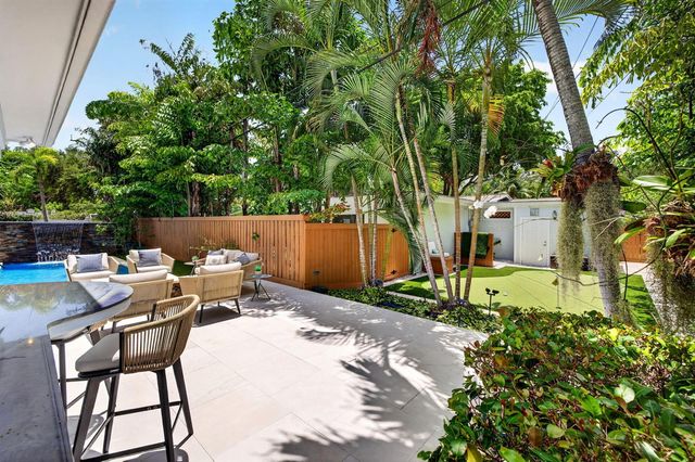 1329-2 SE 13th Terrace, Fort Lauderdale, FL 33316