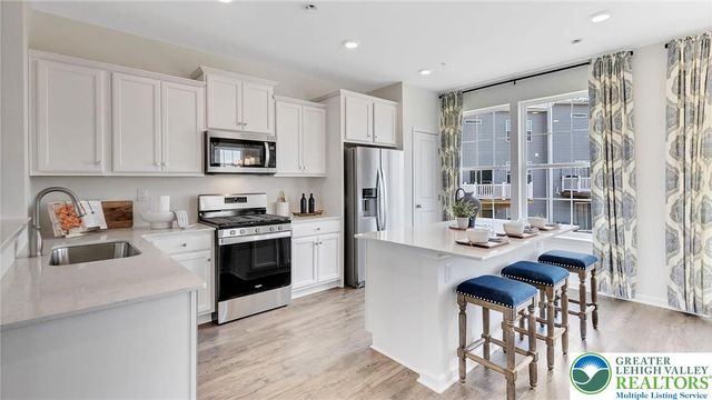 1129 Meadowlark Drive 23, Upper Macungie Twp, PA 18051