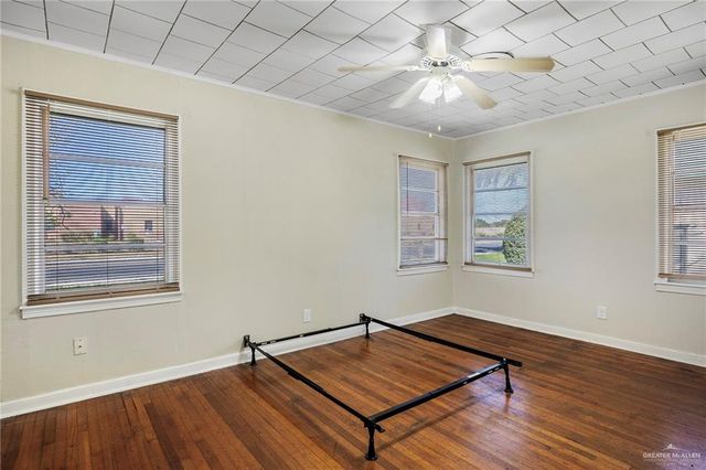 518 E Kelly Avenue, Pharr, TX 78577