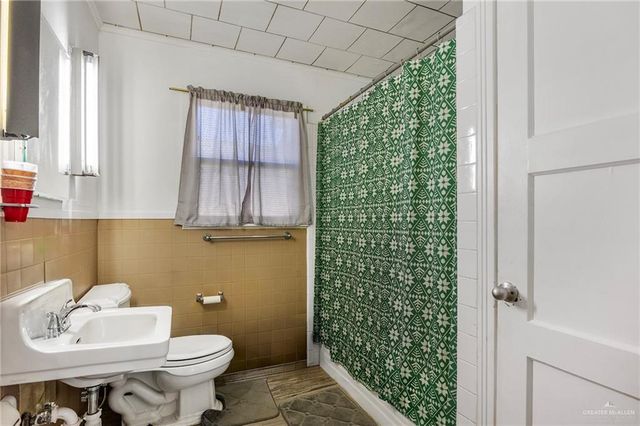 518 E Kelly Avenue, Pharr, TX 78577