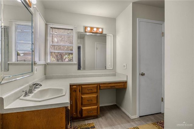 518 E Kelly Avenue, Pharr, TX 78577