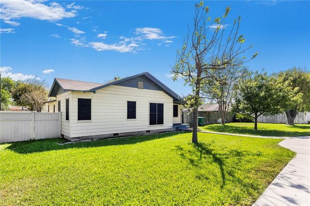 518 E Kelly Avenue, Pharr, TX 78577