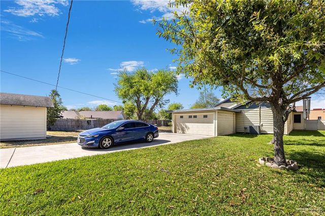 518 E Kelly Avenue, Pharr, TX 78577