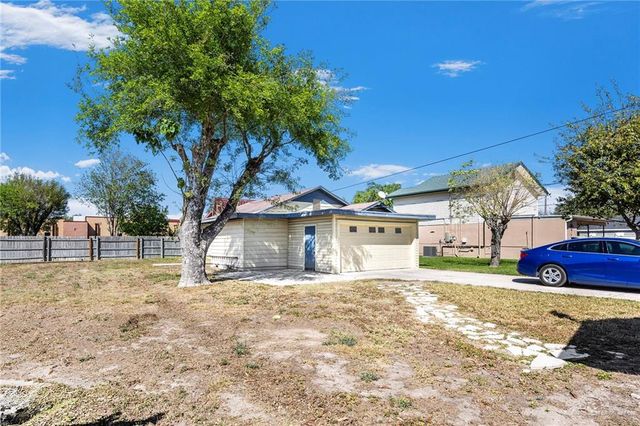 518 E Kelly Avenue, Pharr, TX 78577