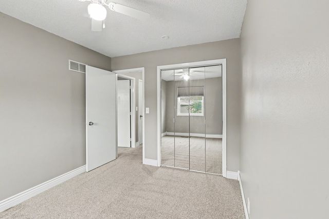 1312 N Prairie Street, Pella, IA 50219