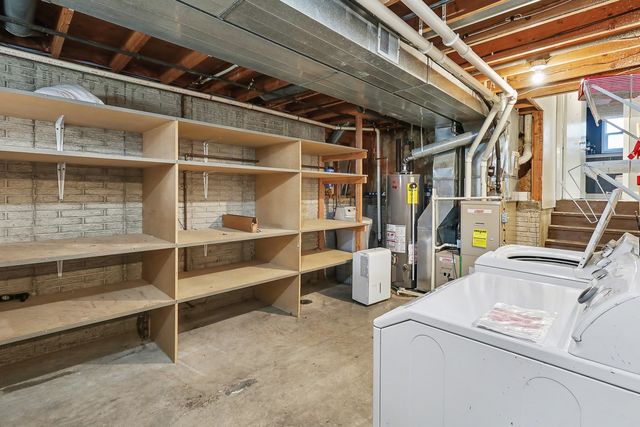 1312 N Prairie Street, Pella, IA 50219