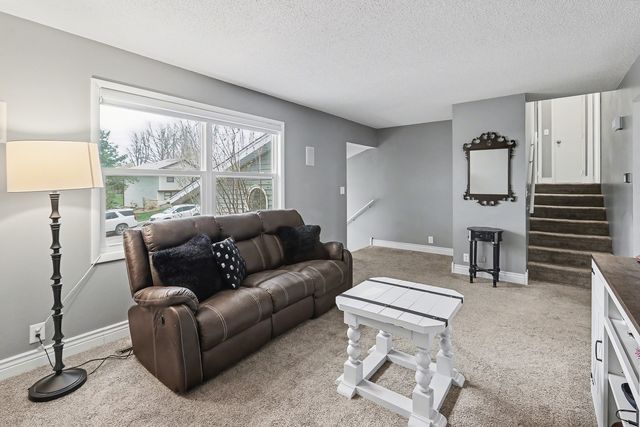 1312 N Prairie Street, Pella, IA 50219