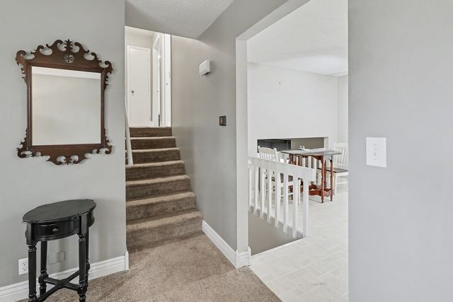 1312 N Prairie Street, Pella, IA 50219