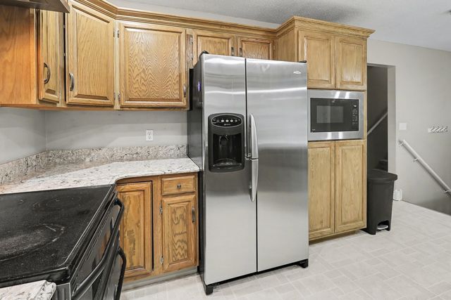 1312 N Prairie Street, Pella, IA 50219