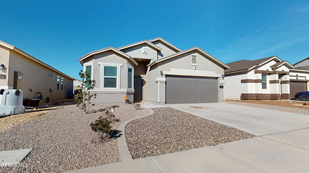 12613 CONO NORTE Drive, El Paso, TX 79934