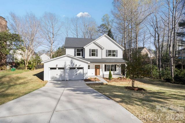 644 Deerfield Drive, Mount Holly, NC 28120