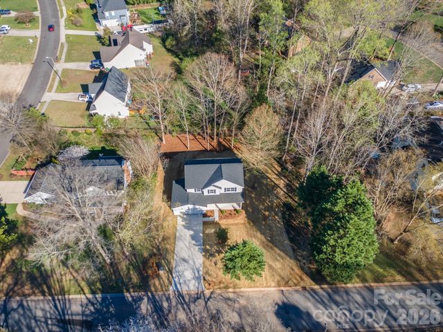 644 Deerfield Drive, Mount Holly, NC 28120