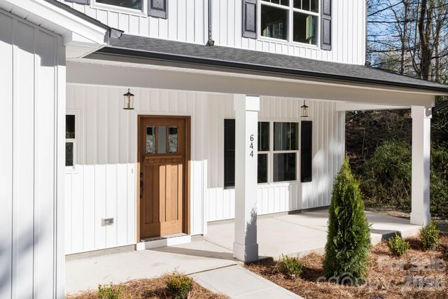 644 Deerfield Drive, Mount Holly, NC 28120