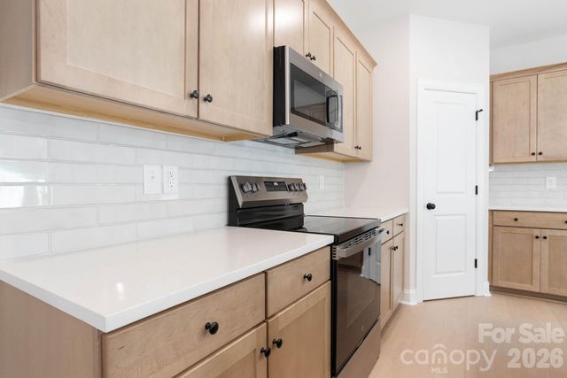 644 Deerfield Drive, Mount Holly, NC 28120