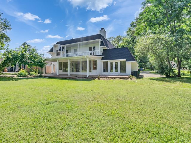 26 Cherry Hill Drive, Conroe, TX 77304