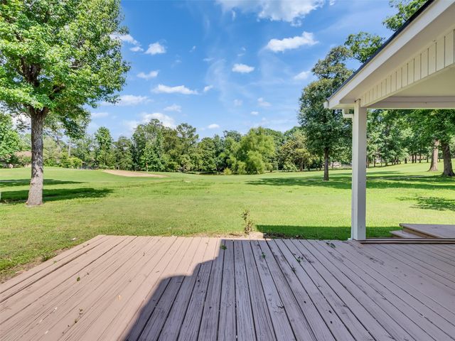 26 Cherry Hill Drive, Conroe, TX 77304